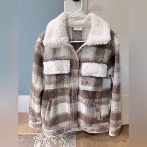 Allie Rose size small oversized plaid jacket.